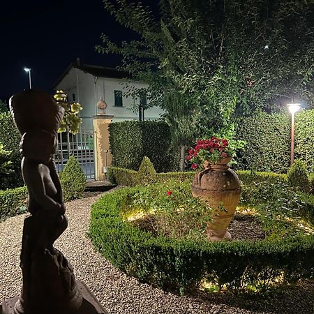 Borgo Di Beppe E Gloria Suite Сан-Джованни-Вальдарно Экстерьер фото