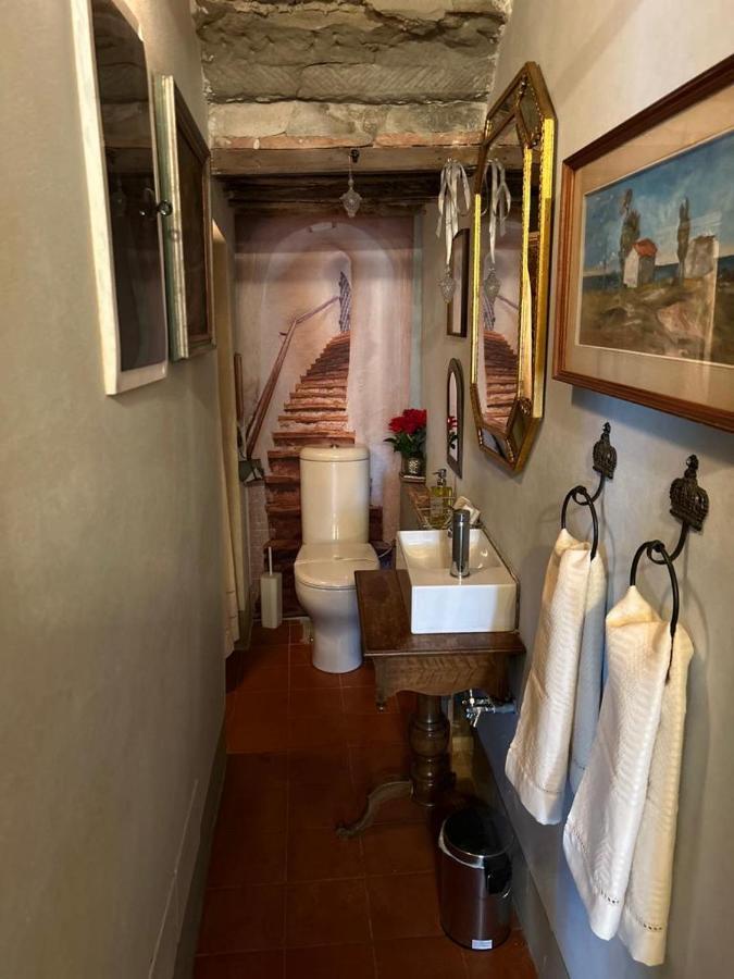 Borgo Di Beppe E Gloria Suite Сан-Джованни-Вальдарно Экстерьер фото