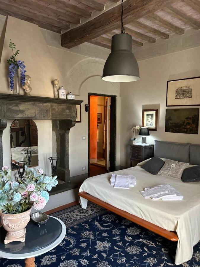 Borgo Di Beppe E Gloria Suite Сан-Джованни-Вальдарно Экстерьер фото