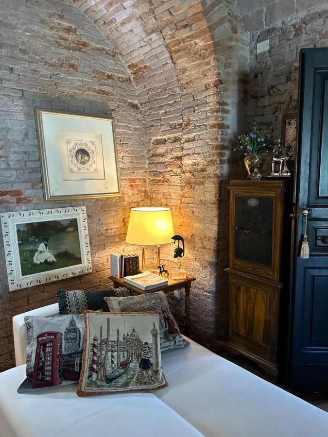 Borgo Di Beppe E Gloria Suite Сан-Джованни-Вальдарно Экстерьер фото
