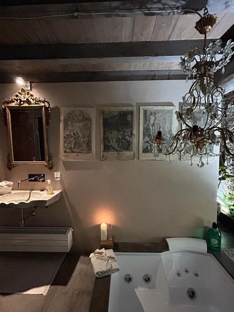 Borgo Di Beppe E Gloria Suite Сан-Джованни-Вальдарно Экстерьер фото